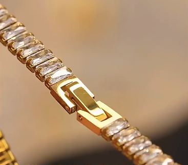 Bratara cu pietre zirconiu Club