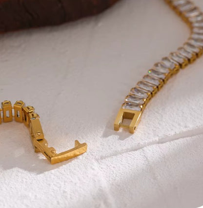 Bratara cu pietre zirconiu Club